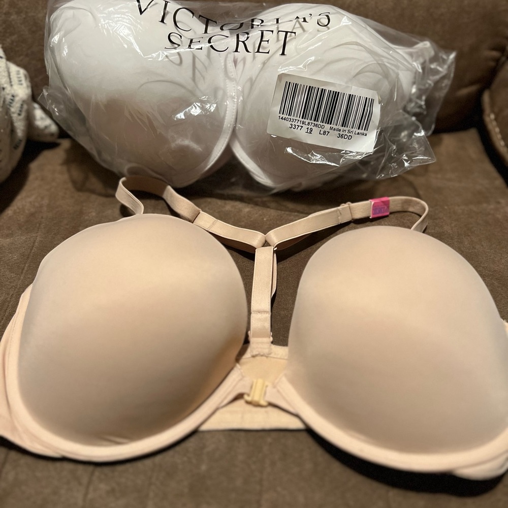 2 36DD Wear Everywhere PINK Victorias Secret Push Up Bra